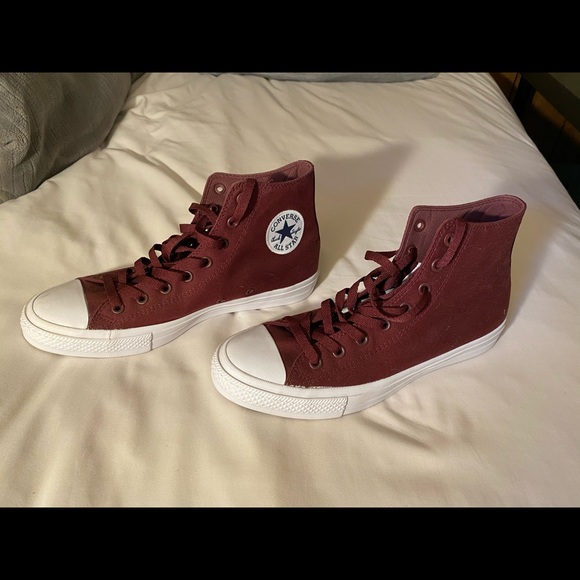 Chuck Taylor II Converse - Picture 1 of 10